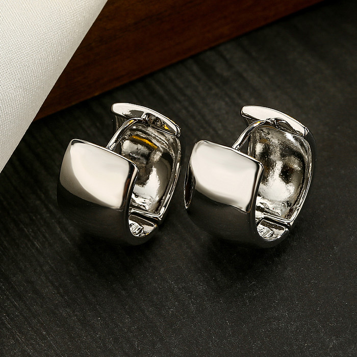 1 paire de boucles d'oreilles créoles plaquées or 18 carats, couleur unie, Style Simple