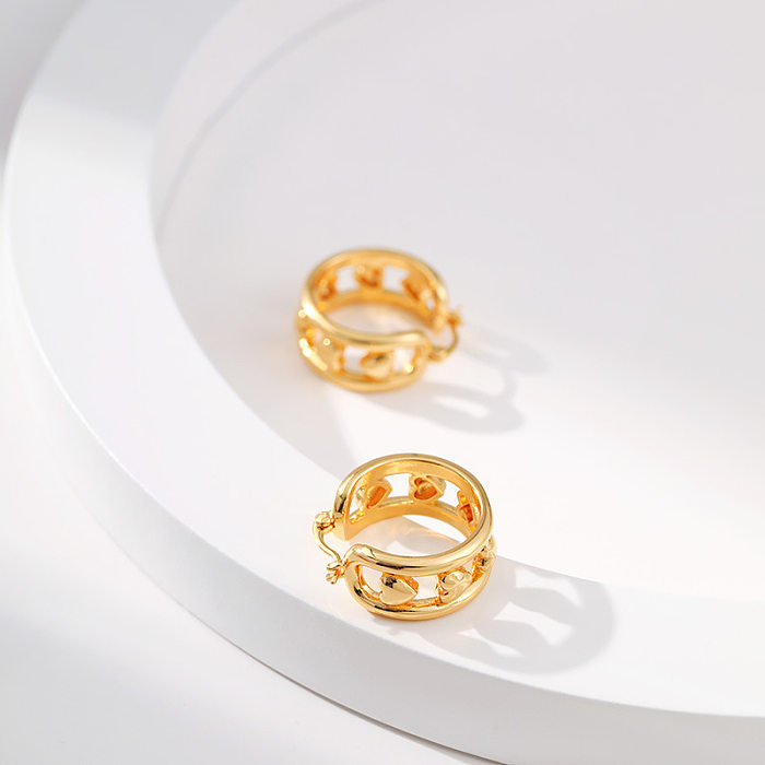 1 Pair Elegant Round Heart Shape Plating Hollow Out Copper 18K Gold Plated Earrings