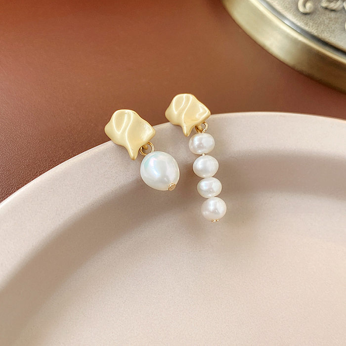 1 paire de boucles d'oreilles en Zircon avec lettres géométriques élégantes, incrustation de perles artificielles en cuivre