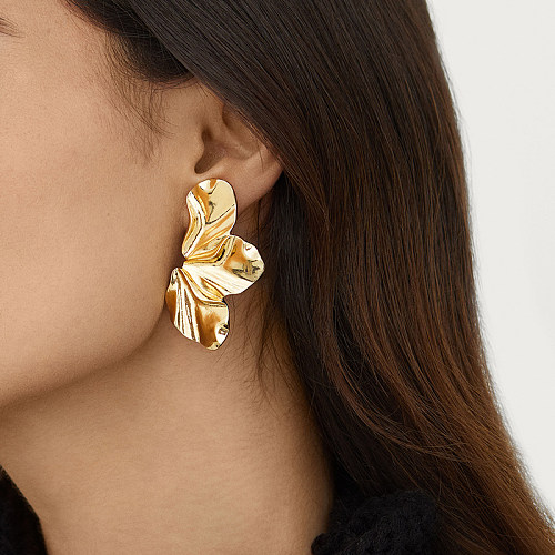 1 paire de clous d'oreilles classiques en forme de fleur pour femme, plaqués or et cuivre