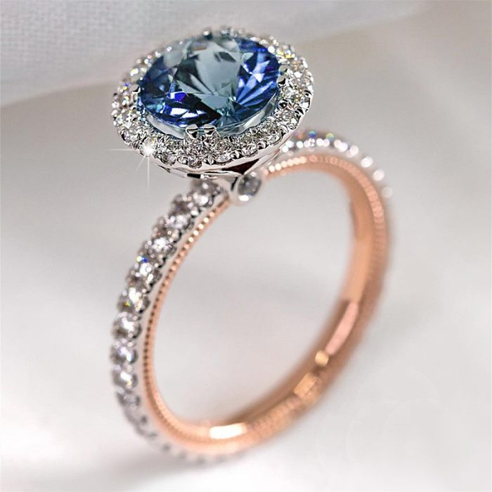 New Fashion Copper Zircon Ladies Ring Silver-plated Micro-emerald Ring