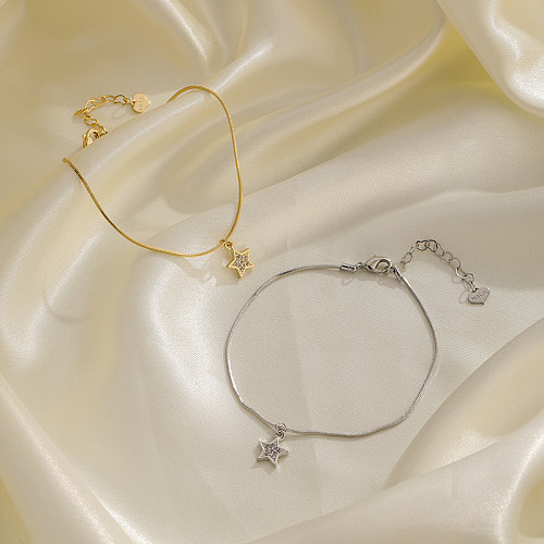 Bracelets plaqués argent plaqué or 18 carats avec incrustation de charme en cuivre pentagramme de transport de style simple