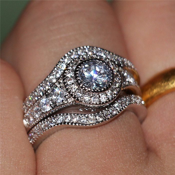Anéis de pedras preciosas artificiais do embutimento de bronze da cor sólida do estilo simples