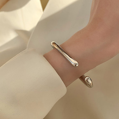 Simple Style Solid Color Copper Plating White Gold Plated Bangle