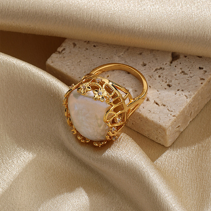 Offene Ringe im IG-Stil, Retro-Stil, ovale Blume, Kupferbeschichtung, ausgehöhltes Inlay, Perle, Zirkon, 18 Karat vergoldet
