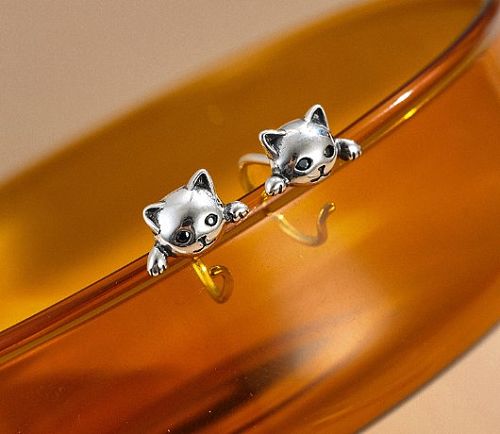 1 Pair Simple Style Cat Plating Copper Gold Plated Earrings