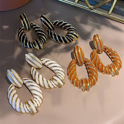 1 par de brincos de orelha de cobre revestidos de esmalte listrado streetwear