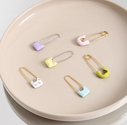 1 paire de boucles d'oreilles en cuivre émaillé style IG