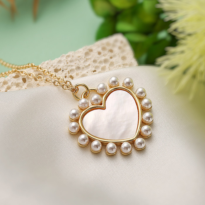 Damen-Halskette mit Anhänger in Herzform, Kupferbeschichtung, Inlay, künstliche Perlen, Zirkon, 18 Karat vergoldet