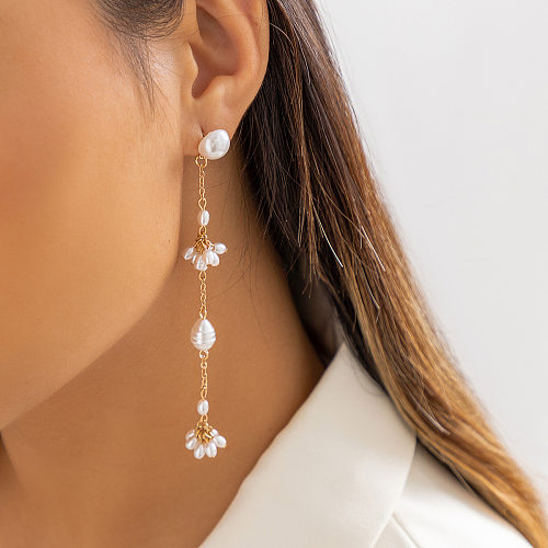 1 par de pendientes colgantes de perlas artificiales con incrustaciones de borlas de cobre en forma de corazón de estilo Simple elegante