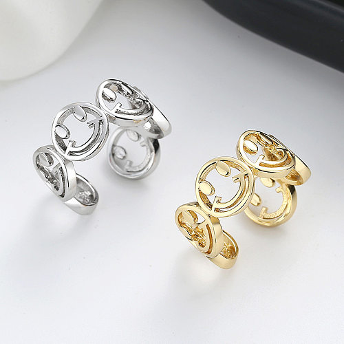 Modische Smiley-Kupfer-Ringe mit ausgehöhlten Ringen