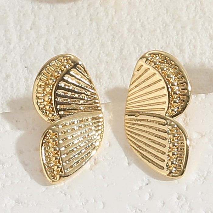 1 par de brincos de orelha banhados a ouro 14K, elegante, luxuoso, estilo clássico, borboleta, cobre, incrustação de zircônia