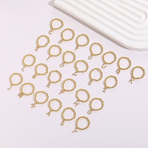 Ringe im klassischen Stil mit Buchstaben, Kupferperlen und vergoldetem Zirkon, 1 Stück