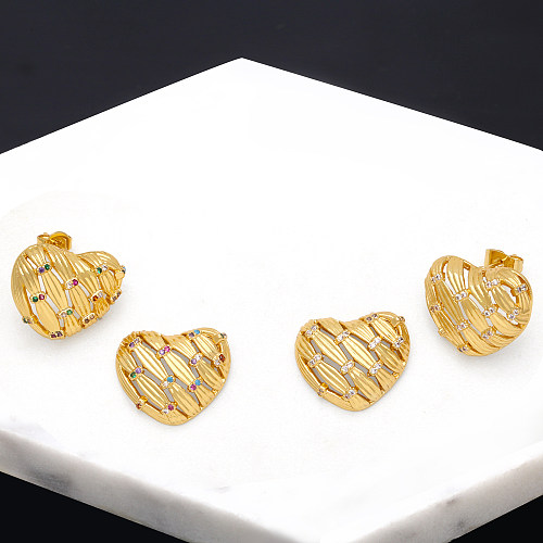 1 Paar Retro-Ohrstecker in Herzform mit Inlay aus Kupfer und Zirkon, 18 Karat vergoldet