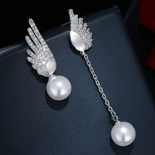 1 par de pendientes colgantes de circonita con perlas de cobre con incrustaciones de cadena de alas de Ángel dulces