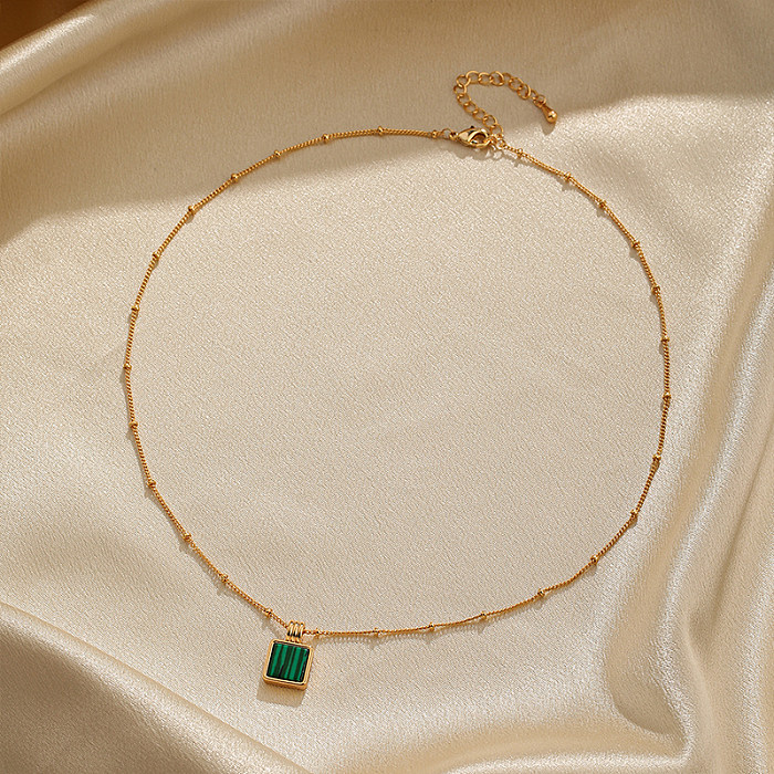 Collier pendentif plaqué or 18 carats avec incrustation de placage de cuivre carré de style IG de style simple