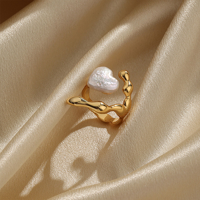 Modischer schlichter Stil, Herzform, Kupferbeschichtung, Inlay, Perle, 18 Karat vergoldet, offene Ringe