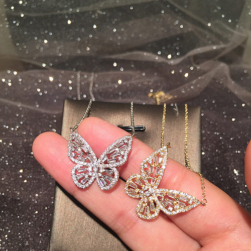 Hohler Schmetterling Mikro eingelegter Zirkon Super Fee Dreidimensionale Schmetterling Schlüsselbeinkette Halskette Großhandel Schmuck