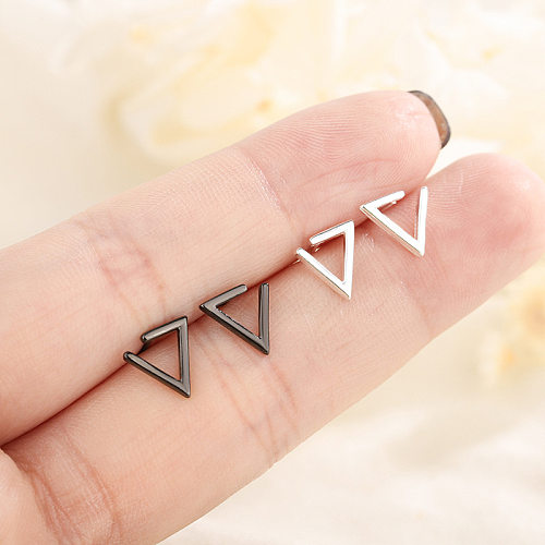 1 paire de clous d'oreilles en cuivre ajouré, placage triangulaire de Style Simple