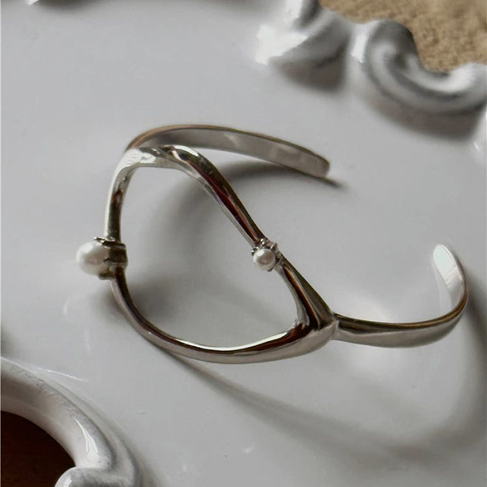Brazalete de perlas con incrustaciones de cobre de color sólido de estilo simple