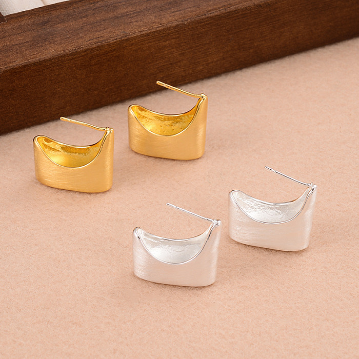 1 par de brincos de orelha banhados a ouro de cobre revestido de cor sólida estilo simples