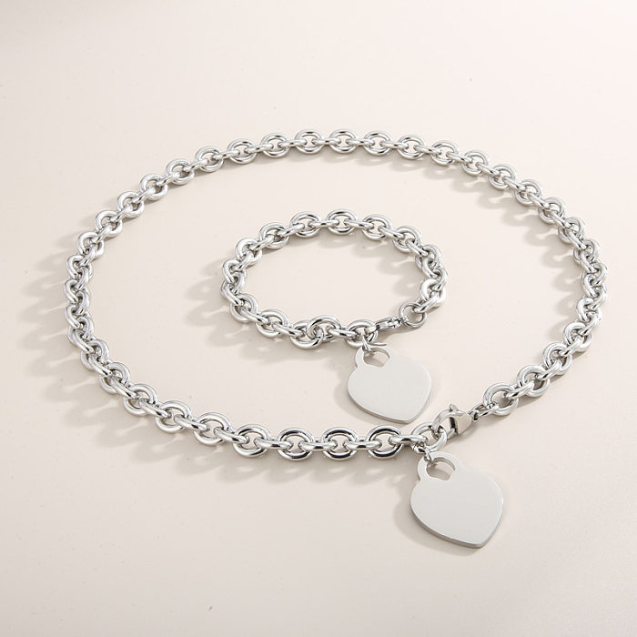 Collier de bracelets plaqué or 18 carats en acier titane en forme de cœur de style moderne