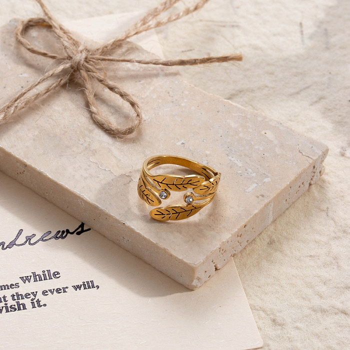 Anéis de strass banhados a ouro 18K de aço inoxidável borboleta flor estilo IG a granel