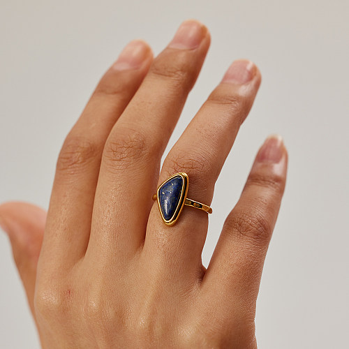 INS Style Triangle décontracté en acier inoxydable, incrustation de Lapis Lazuli, anneau ouvert plaqué or 18 carats