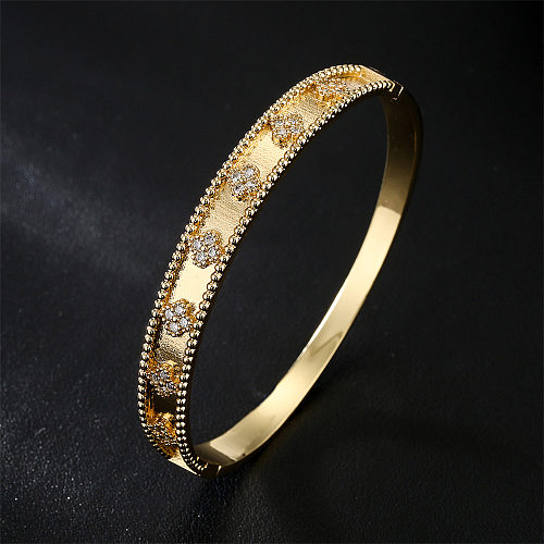 Geometrisches Retro-Armband aus 18-karätigem Gold mit mikroeingelegtem Zirkon