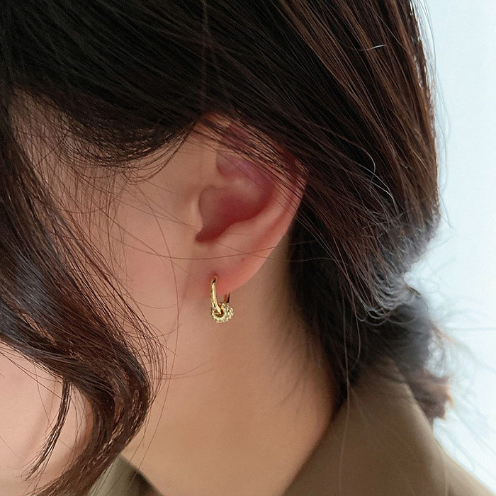 1 paire de boucles d'oreilles plaquées or et Zircon avec incrustation de cuivre géométrique de Style Simple