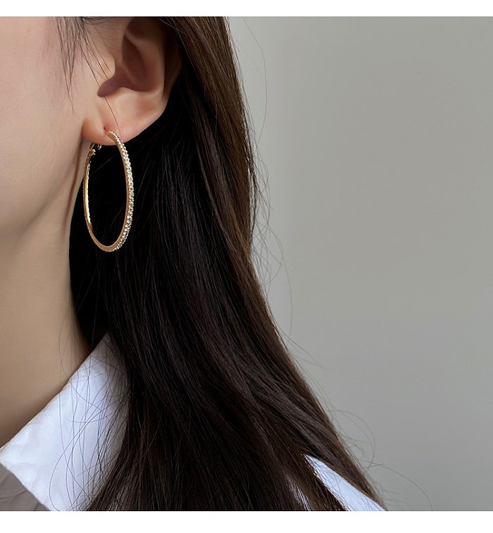 Fashion Circle Copper Inlay Rhinestones Hoop Earrings 1 Pair
