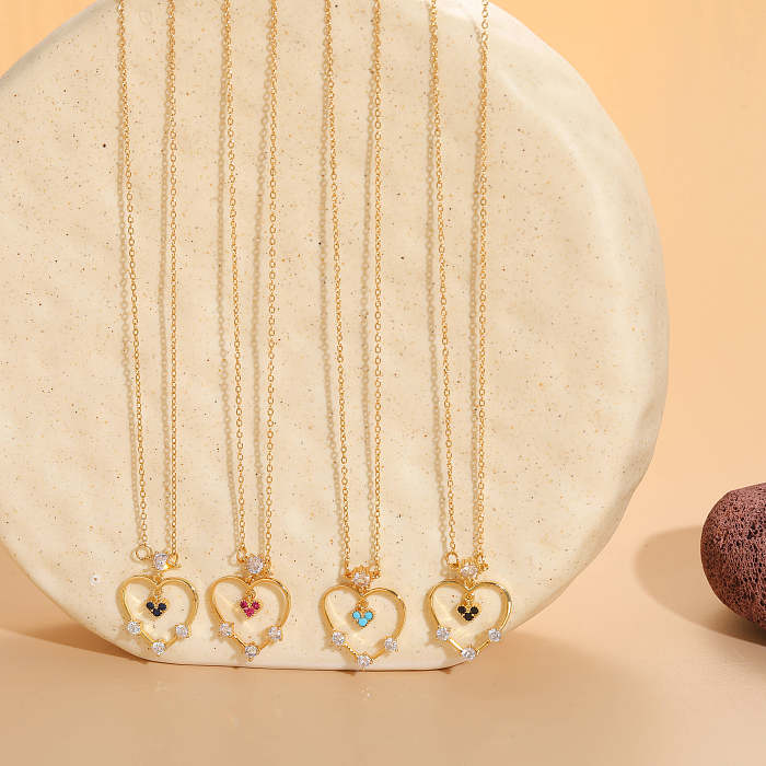 قلادة أنيقة على الطراز الكلاسيكي على شكل قلب مطلية بالنحاس ومرصعة بالزركون ومطلية بالذهب عيار 14 قيراط