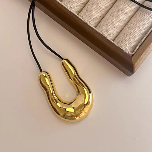 Simple Style U Shape Brass Plating Necklace
