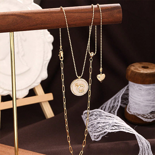 Halskette mit Stern- und Mond-Kupfer-Zirkon-Anhänger im Vintage-Stil in großen Mengen