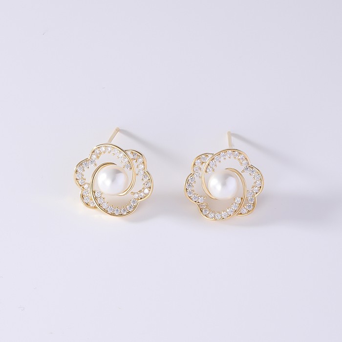 1 Pair Casual Simple Style Shiny Irregular Flower Inlay Copper Freshwater Pearl Zircon Ear Studs