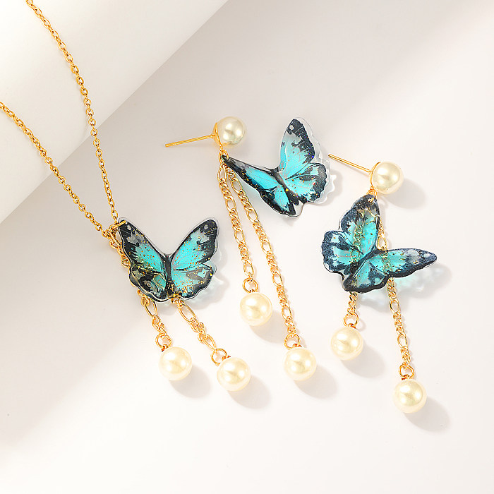 Elegante Halskette mit Schmetterlings-Ohrringen im Vintage-Stil aus Edelstahl mit Imitationsperle-Beschichtung und 18-Karat-Vergoldung