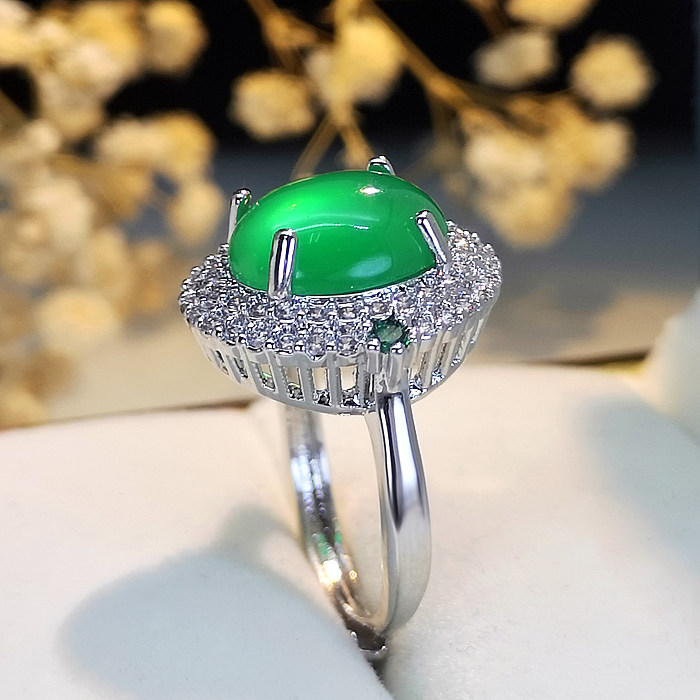 Luxuriöser, ovaler, verkupferter, offener Ring im Vintage-Stil mit künstlichen Edelsteinen, Zirkon und Silber