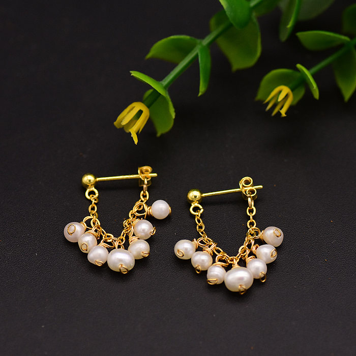 1 Pair Elegant Retro Round Beaded Plating Freshwater Pearl Copper 18K Gold Plated Earrings