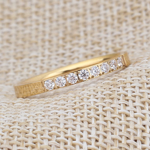 Anéis artificiais de pedras preciosas do embutimento Titanium redondo do chapeamento de aço do estilo simples