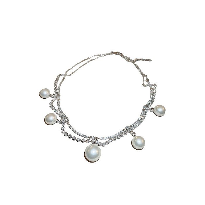 Collier à pampilles élégant et décontracté, en cuivre plaqué or blanc, strass artificiels, perles artificielles, pendentif, collier en vrac