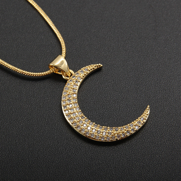 قلادة على شكل قمر كاجوال على شكل قمر على شكل قلب مطلية بالنحاس ومرصعة بالزركون ومطلية بالذهب