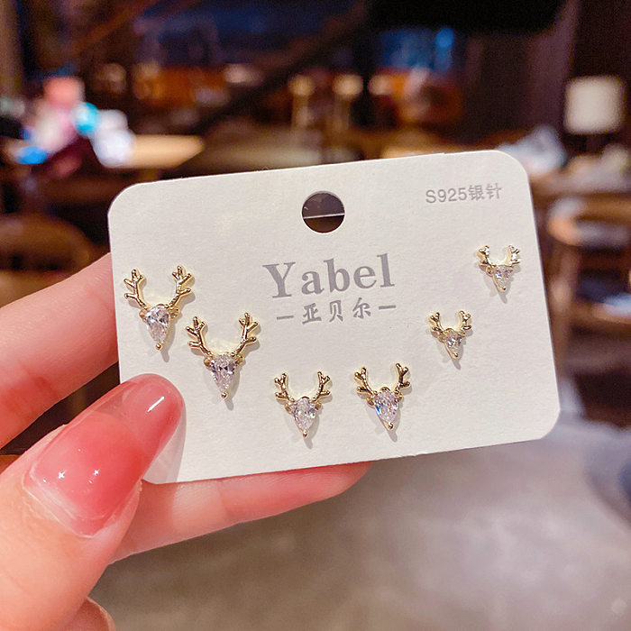 Sweet Round Butterfly Snowflake Copper Plating Inlay Zircon Ear Studs 1 Set