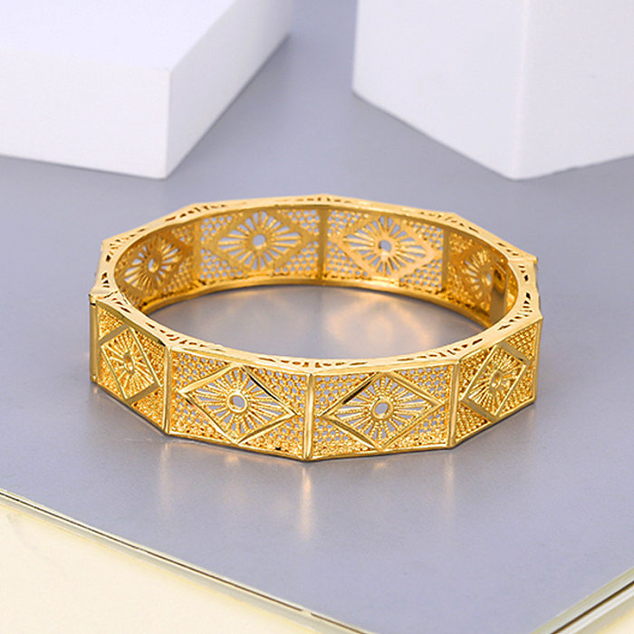 Bracelet plaqué or 24 carats avec placage de cuivre en forme de fleur de style simple