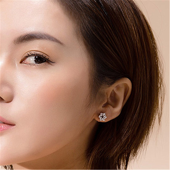 1 Pair Simple Style Flower Copper Plating Inlay Zircon Ear Studs