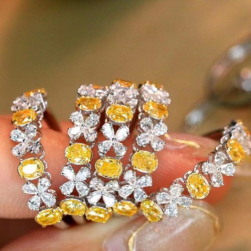 Anillo abierto de diamantes de imitación artificiales con incrustaciones de cobre y flor dulce de 1 pieza