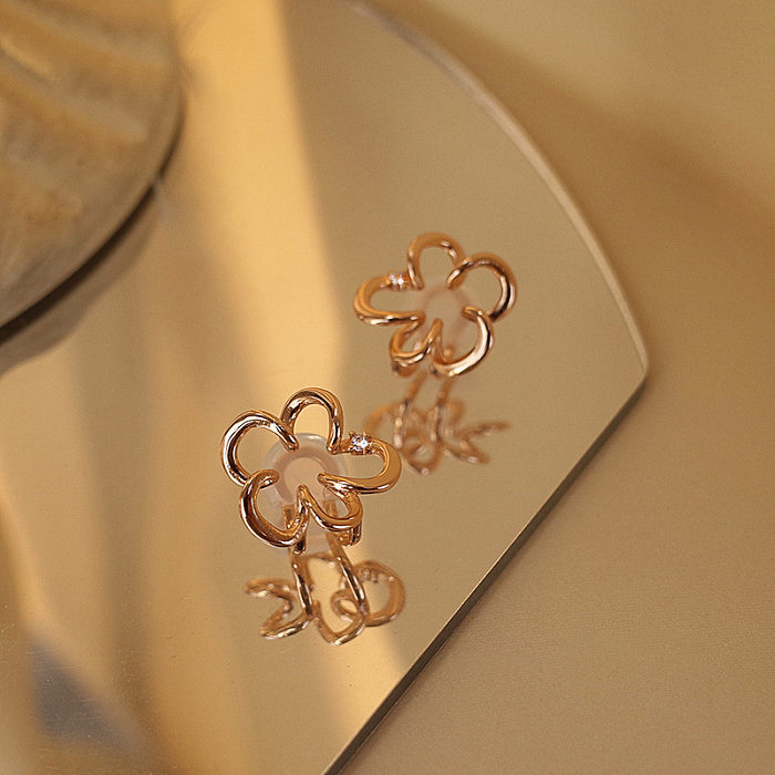 1 Pair Sweet Pastoral Flower Plating Hollow Out Inlay Copper Zircon Rose Gold Plated White Gold Plated Earrings