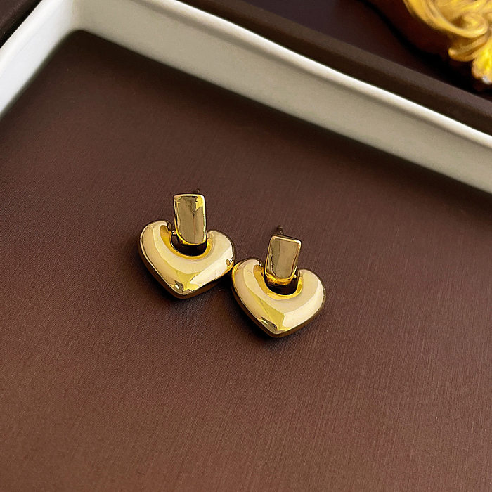 1 Pair Simple Style C Shape Heart Shape Solid Color Plating Copper Ear Studs