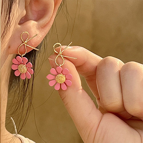 1 Pair Simple Style Flower Patchwork Copper Drop Earrings