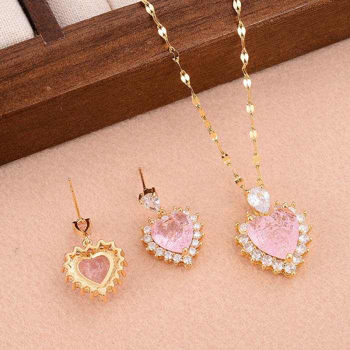 Conjunto de joyería y collar con pendientes chapados en oro con incrustaciones de cobre y forma de corazón dulce estilo IG