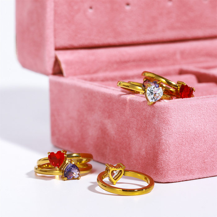 Anéis banhados a ouro 18K com zircão embutido em aço inoxidável em formato de coração estilo simples básico